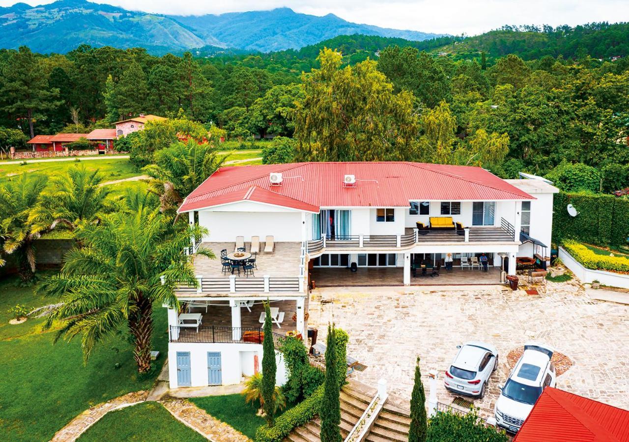 فالي ديه أنجيليس Hotel Cocoview, Bar & Restaurante المظهر الخارجي الصورة